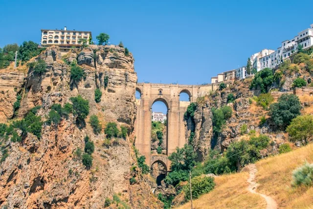 Ronda & Setenil de las Bodegas Spain’s Cliffside Beauty