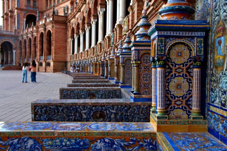 Seville Transport Guide (2026) Airport Transfers & Getting Around Made Easy